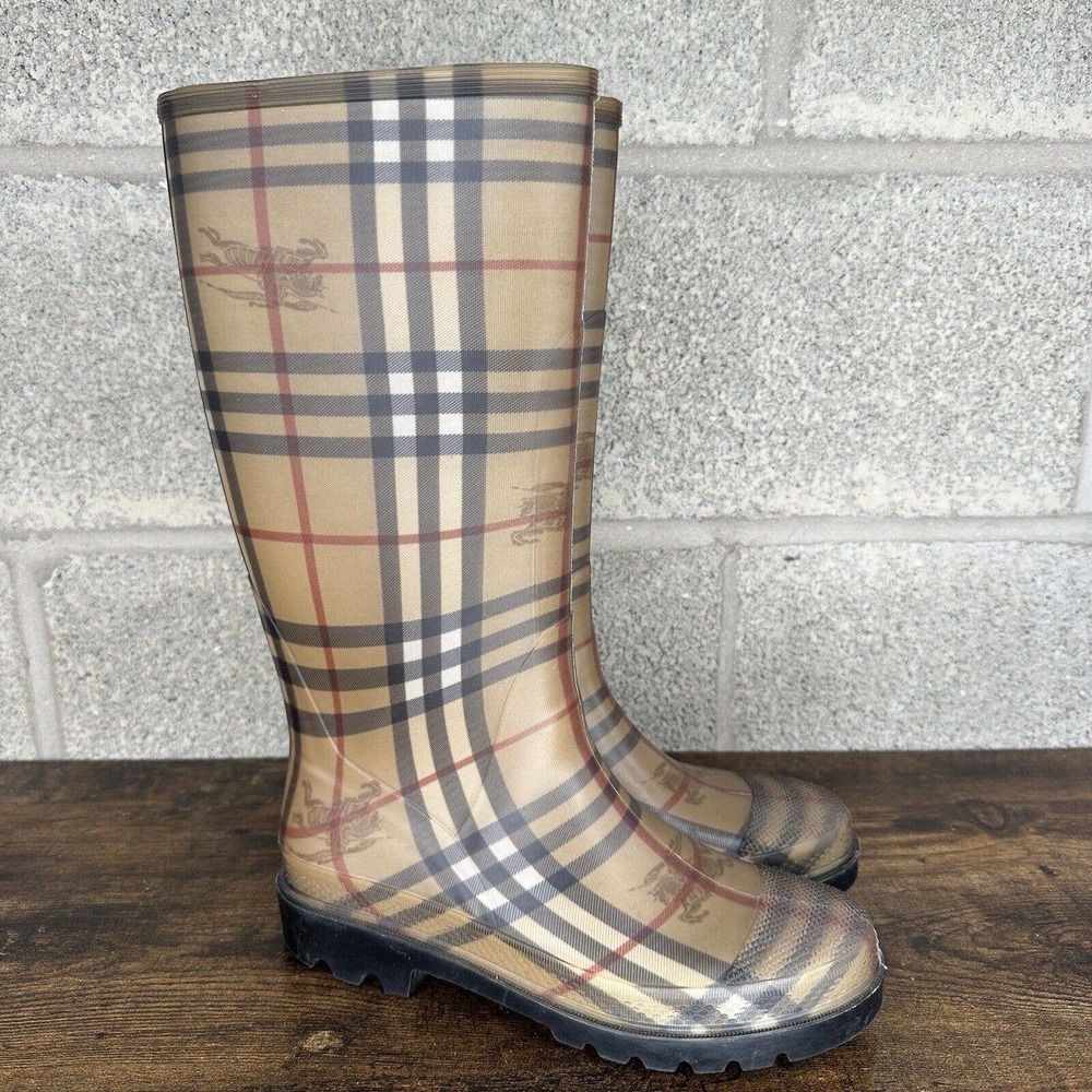 Burberry Woman’s Rain Boots Haymarket Nova Check Rubber Tall Boot Sz 39 Italy